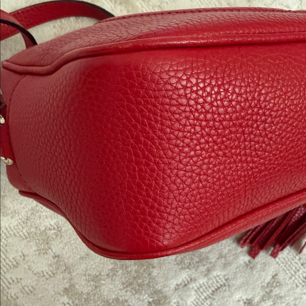 Authentic Gucci Soho Disco Red Pebbled Leather Crossbody w/ Dust Bag - Picture 11 of 15